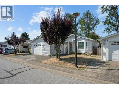 5379 REGATTA Way | Delta British Columbia | Slide Image Four