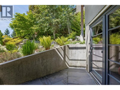 4041 PROSPECT Road | North Vancouver British Columbia | Slide Image Thirty-five