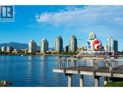 180 ATHLETES Way | Vancouver British Columbia | Slide Image Thirty