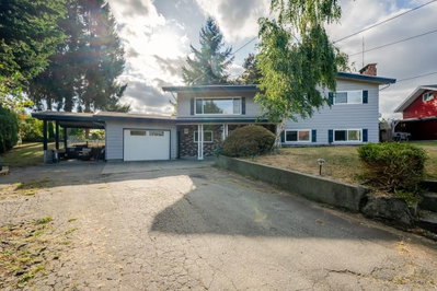 32670 AVALON Crescent | Abbotsford British Columbia | Slide Image Two