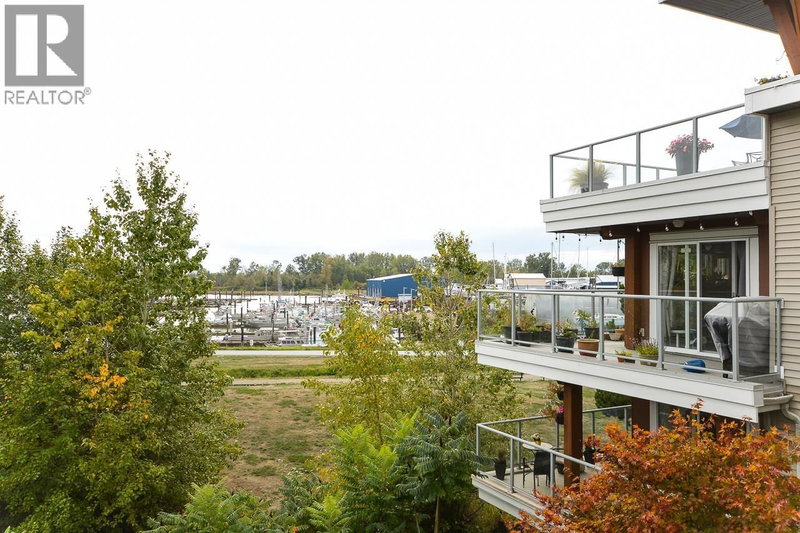 5700 ANDREWS Road Richmond British Columbia, V7E 6N7 - 2 Bedrooms Waterfront Condo For Sale
