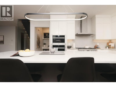 50 DIEPPE Place | Vancouver British Columbia | Slide Image Nine