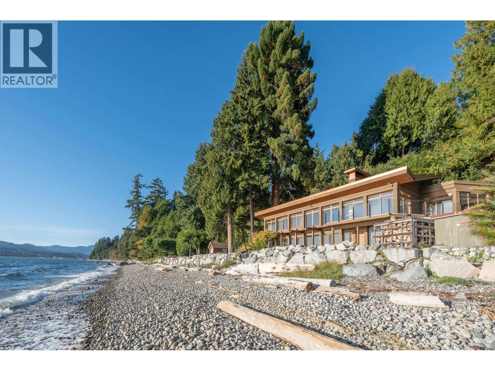 4893 SUNSHINE COAST Highway, Sechelt, British Columbia V7Z 0B6