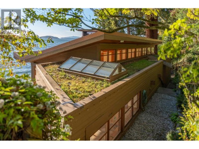 4893 SUNSHINE COAST Highway | Sechelt British Columbia | Slide Image Three