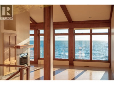4893 SUNSHINE COAST Highway | Sechelt British Columbia | Slide Image Nine