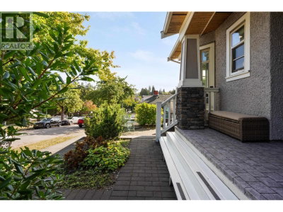 1382 17TH Avenue | Vancouver British Columbia | Slide Image Twenty-one