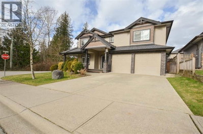 24905 108A Avenue | Maple Ridge British Columbia | Slide Image Three