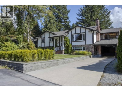 40318 BRAEMAR Drive | Squamish British Columbia | Slide Image Two