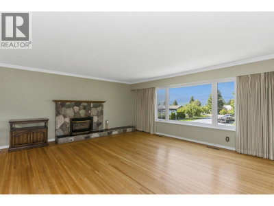 40318 BRAEMAR Drive | Squamish British Columbia | Slide Image Twenty-two