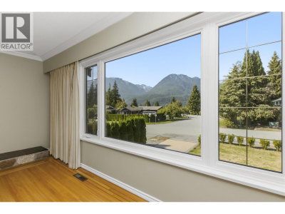 40318 BRAEMAR Drive | Squamish British Columbia | Slide Image Twenty-three