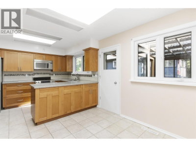 40318 BRAEMAR Drive | Squamish British Columbia | Slide Image Twenty-seven