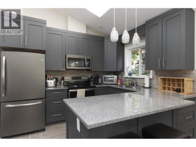 40318 BRAEMAR Drive | Squamish British Columbia | Slide Image Nine