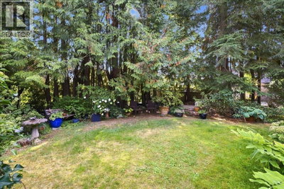 6048 ELM Street | Vancouver British Columbia | Slide Image Thirty-two