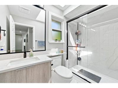 15311 28 Avenue | Surrey British Columbia | Slide Image Twelve