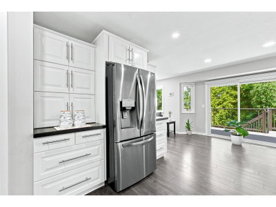 15311 28 Avenue | Surrey British Columbia | Slide Image Seven