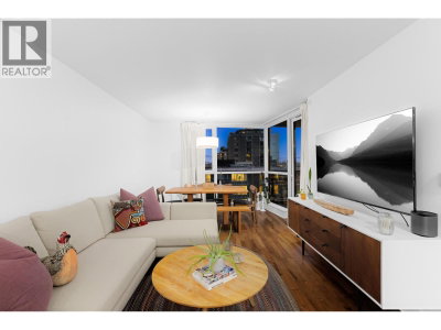 160 3RD Street | North Vancouver British Columbia | Slide Image Ten