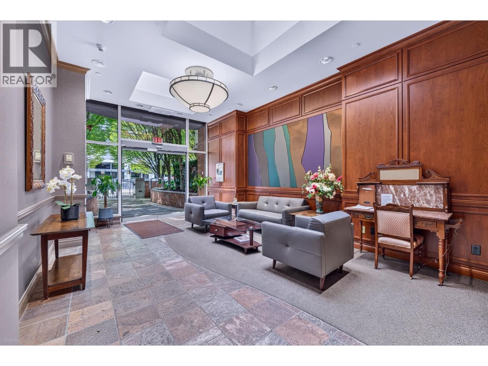 5770 OAK Street, Vancouver, British Columbia V6M 4M5