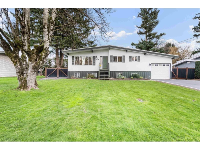 6970 CENTENNIAL Drive Chilliwack British Columbia, V2R 1J7 - 4 Bedrooms Home For Sale