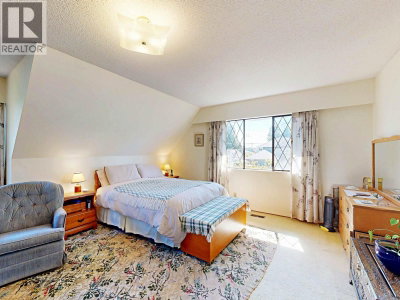 5411 GROVE Avenue | Delta British Columbia | Slide Image Thirteen