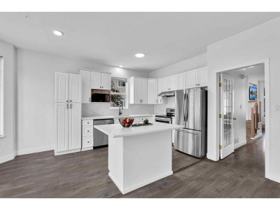 6518 121 Street | Surrey British Columbia | Slide Image Nine