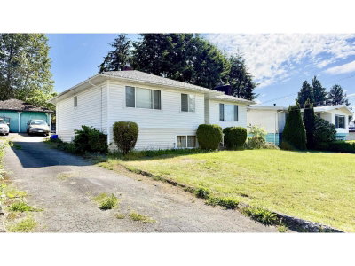 13688 113 Avenue | Surrey British Columbia | Slide Image One