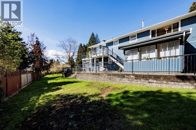 2094 VIEWLYNN Drive | North Vancouver British Columbia | Slide Image Twenty-five