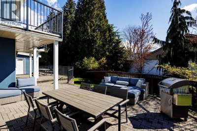 2094 VIEWLYNN Drive | North Vancouver British Columbia | Slide Image Thirty-seven