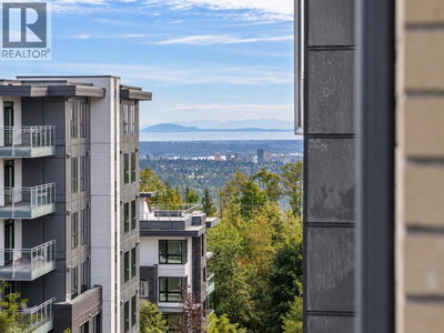 9877 UNIVERSITY Crescent | Burnaby British Columbia | Slide Image Twenty-one