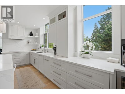 4759 VALLEY Drive | Vancouver British Columbia | Slide Image Fourteen