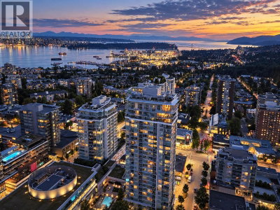 125 14TH Street | North Vancouver British Columbia | Slide Image One