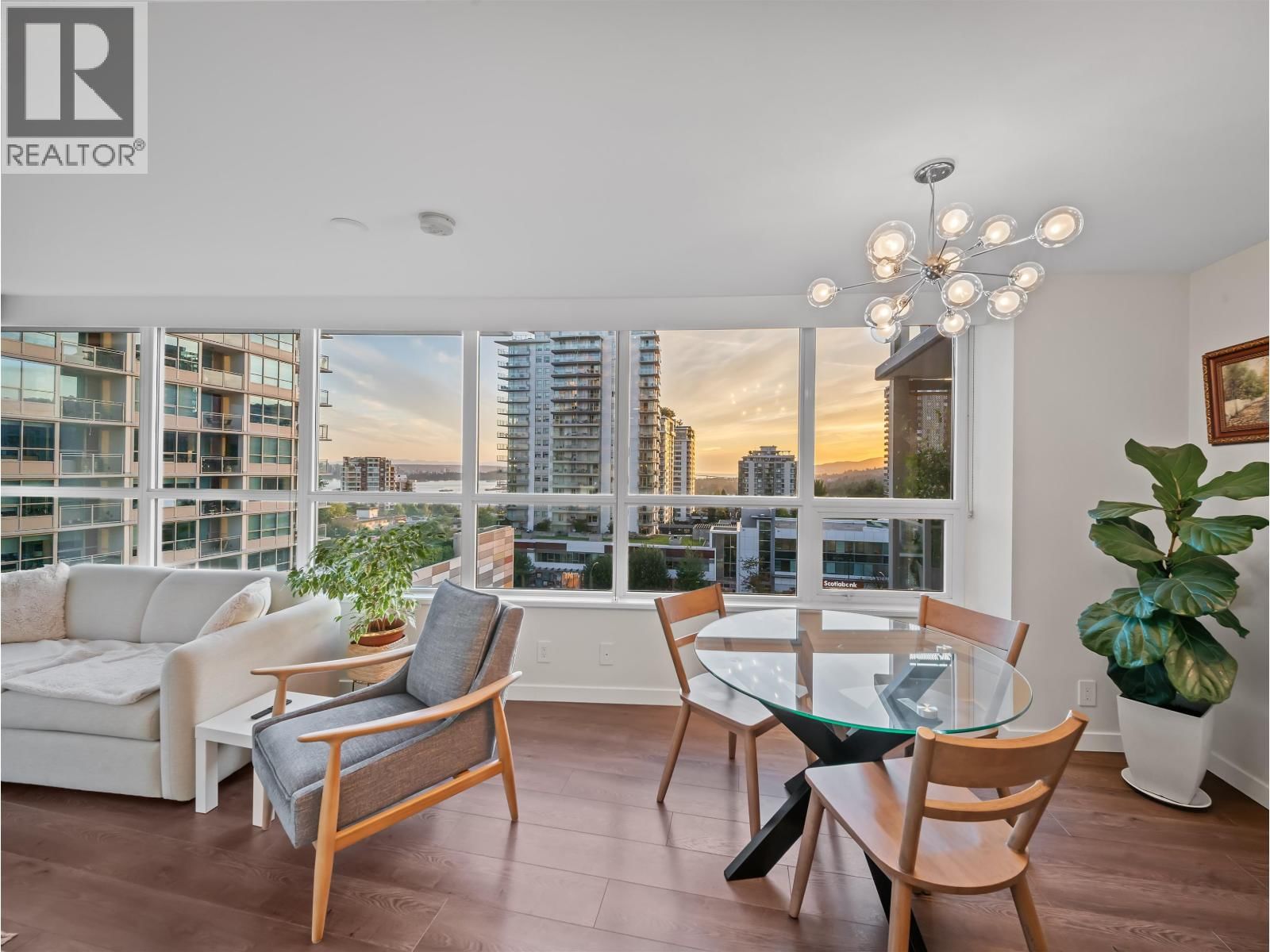 704 - 125 14TH STREET Image 8