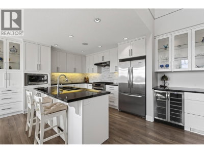 3458 BURKE VILLAGE Promenade | Coquitlam British Columbia | Slide Image Ten