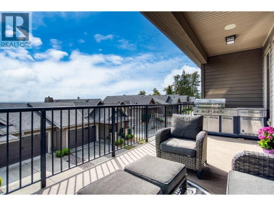 3458 BURKE VILLAGE Promenade | Coquitlam British Columbia | Slide Image Twenty-two