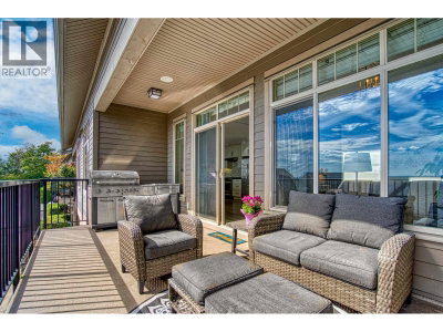 3458 BURKE VILLAGE Promenade | Coquitlam British Columbia | Slide Image Twenty-three