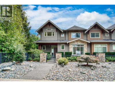 3458 BURKE VILLAGE Promenade | Coquitlam British Columbia | Slide Image Three