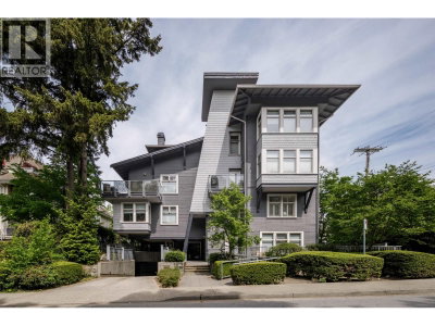 118 22ND Street | North Vancouver British Columbia | Slide Image Twenty-seven