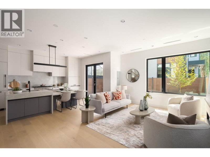 1450 30TH Avenue Vancouver British Columbia, V5N 3A2 - 4 Bedrooms Condo For Sale