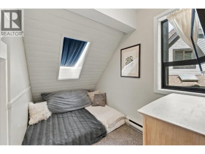 2014 LONDON Lane | Whistler British Columbia | Slide Image Sixteen