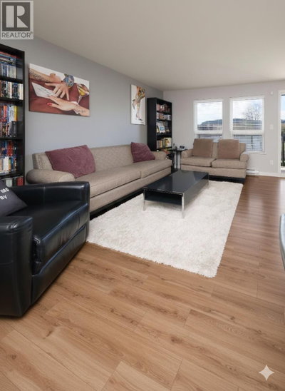 2191 SHAUGHNESSY Street | Port Coquitlam British Columbia | Slide Image Eleven