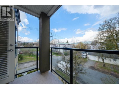 2191 SHAUGHNESSY Street | Port Coquitlam British Columbia | Slide Image Twenty-two