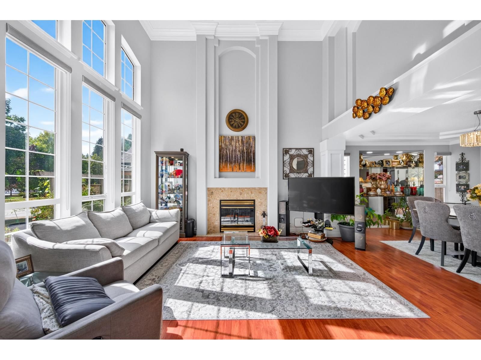 15467 109A Avenue, Surrey, British Columbia V3R 0X6