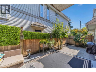 1233 16TH Street | North Vancouver British Columbia | Slide Image Thirty-one