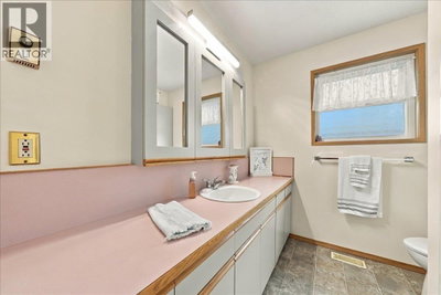 3836 SEFTON Street | Port Coquitlam British Columbia | Slide Image Seventeen