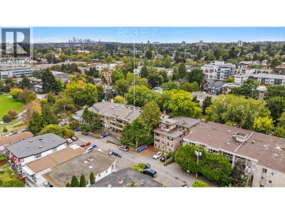 853 7 Avenue | Vancouver British Columbia | Slide Image Thirty-two