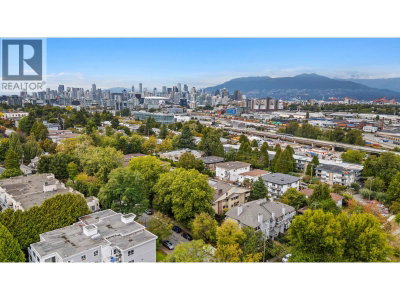 853 7 Avenue | Vancouver British Columbia | Slide Image Thirty-five