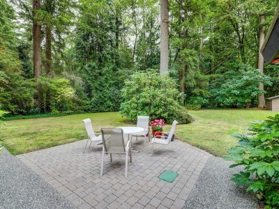 2910 CHANTRELL Place | Surrey British Columbia | Slide Image Twenty-nine