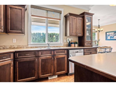 10113 WILLIAMS Road | Chilliwack British Columbia | Slide Image Four