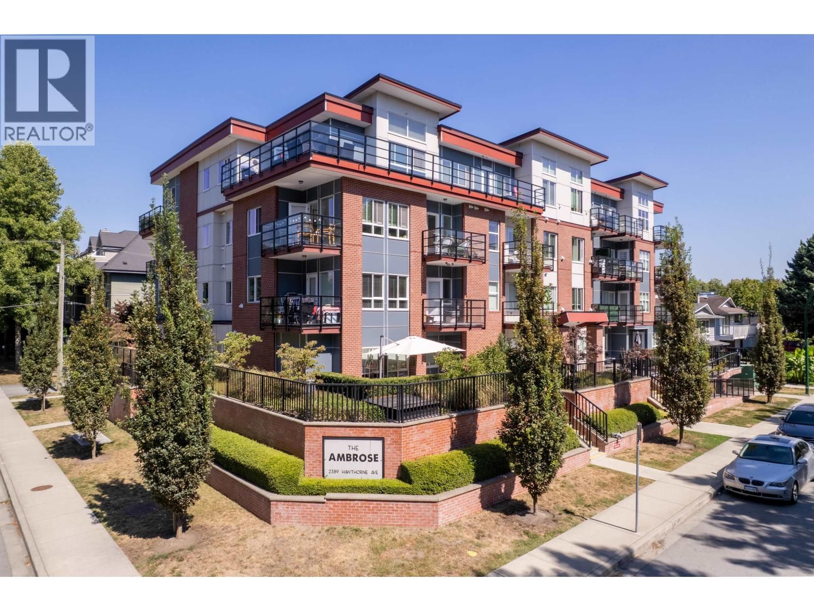 2389 HAWTHORNE Avenue, Port Coquitlam, British Columbia V3C 0T2