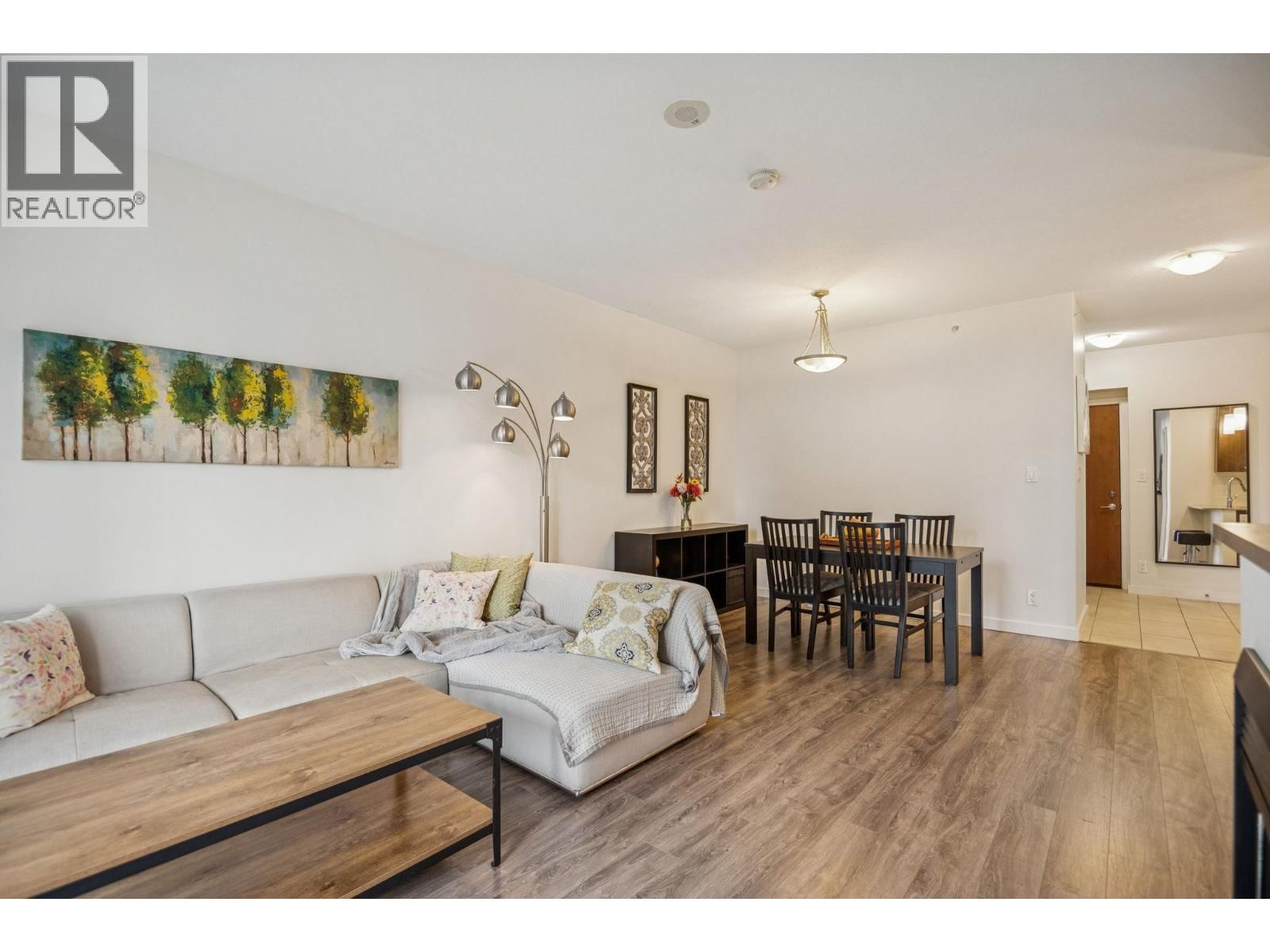 280 ROSS Drive, New Westminster, British Columbia V3L 0C2