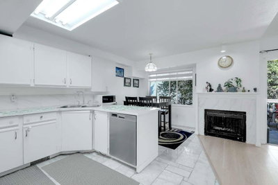 15550 89 Avenue | Surrey British Columbia | Slide Image Fifteen